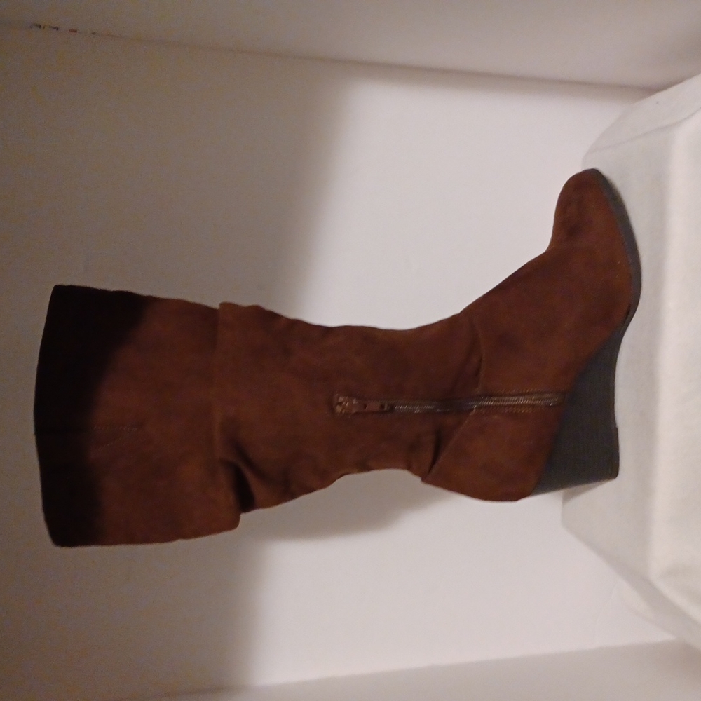 ANA BIANCA Women's Mid Calf Boots With Memory Foam. Size 7M